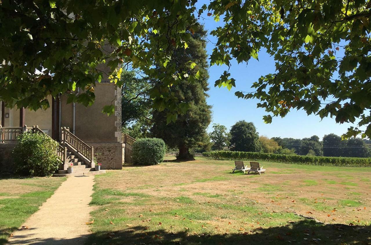 Chateau Breduriere Moutiers-sur-le-Lay ภายนอก รูปภาพ